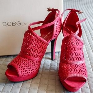 BCBGeneration Size 9.5 Pink Strappy Sandal Pumps